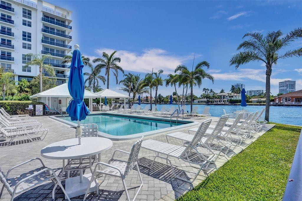 6211 Bay Club Drive 4