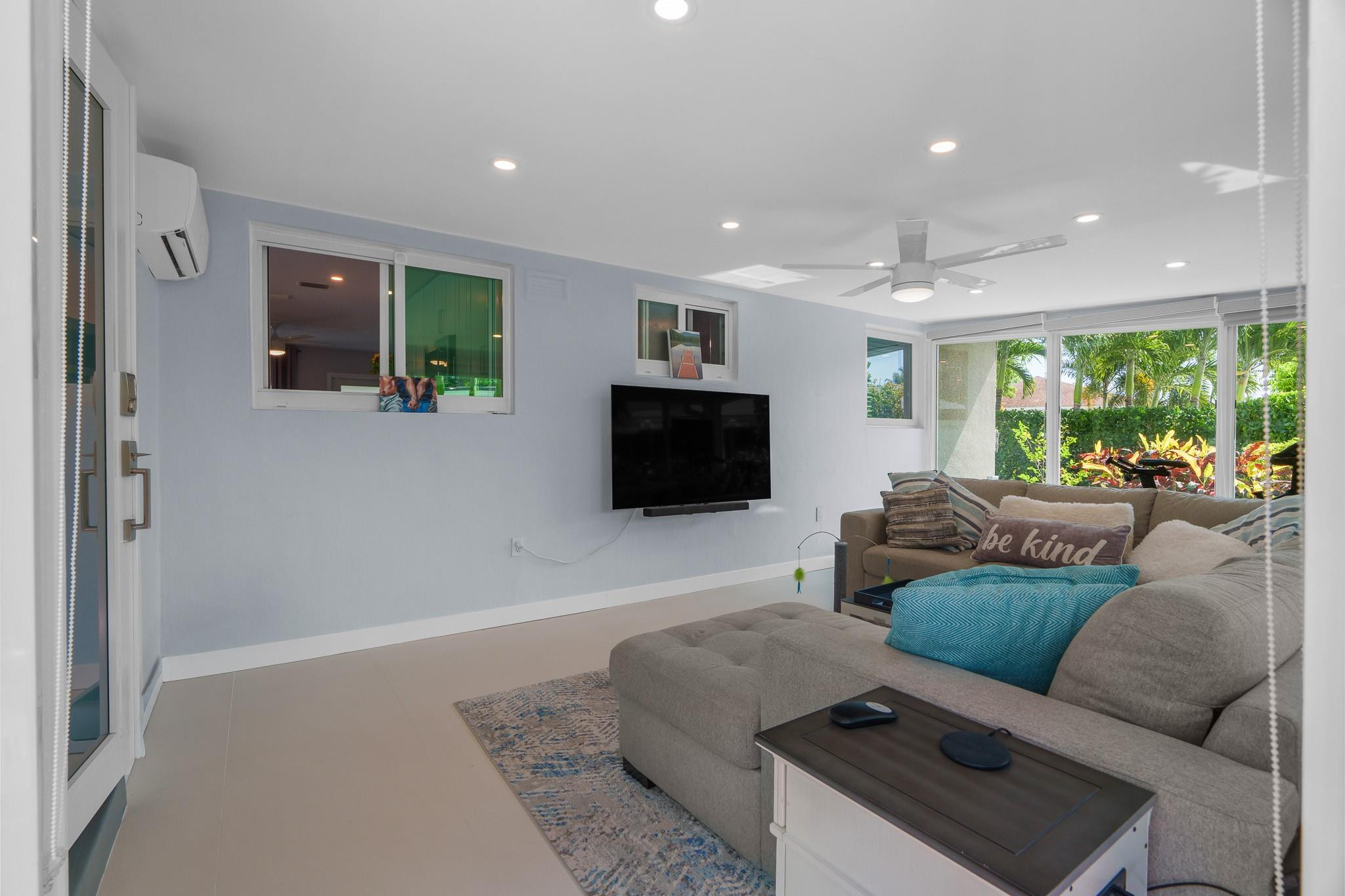 558 NE 28th Street