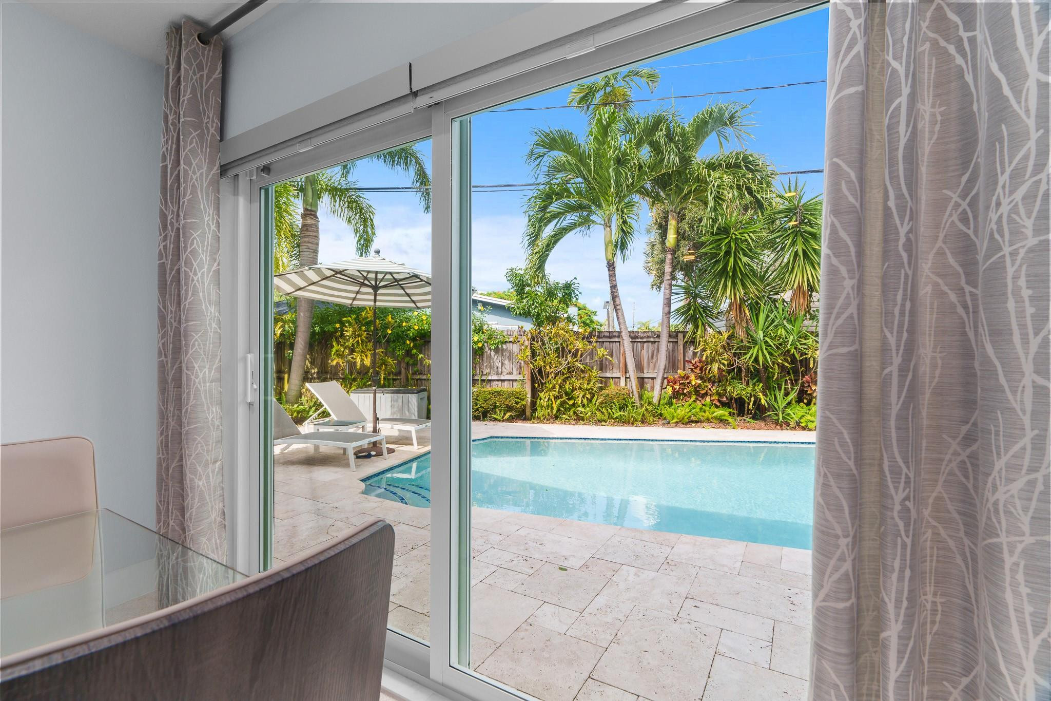 558 NE 28th Street