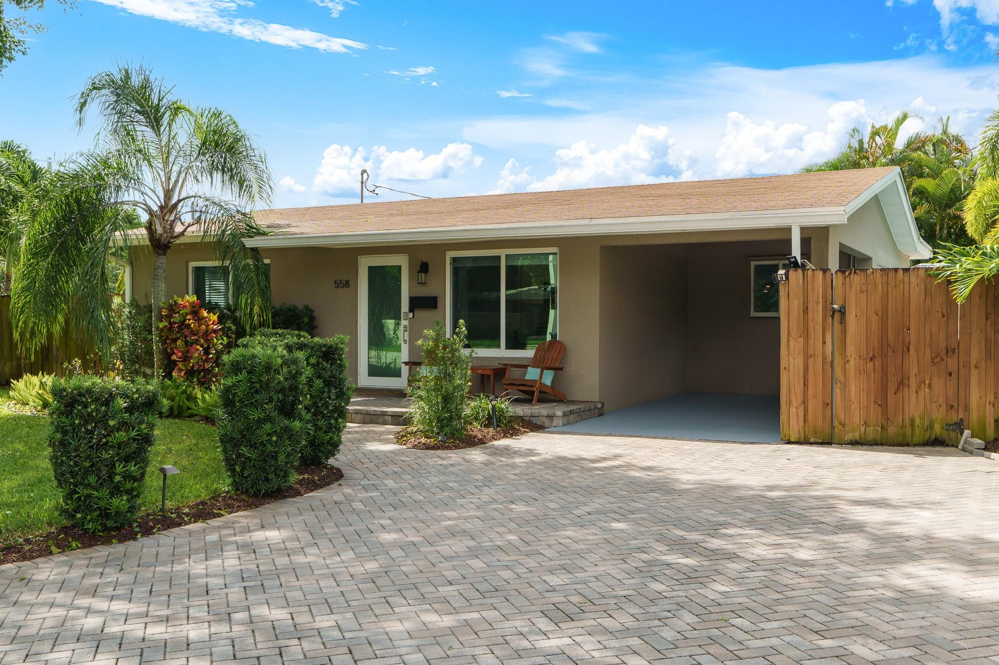 558 NE 28th Street