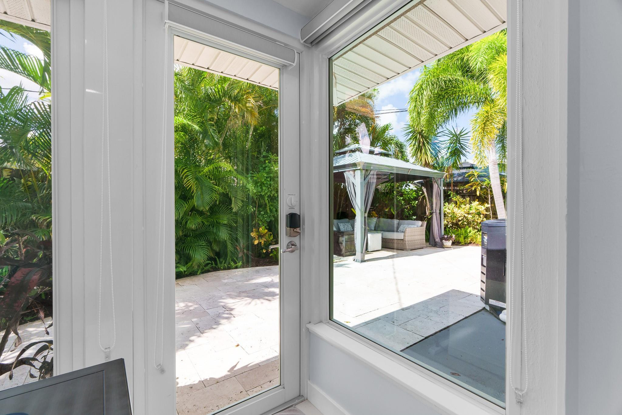 558 NE 28th Street