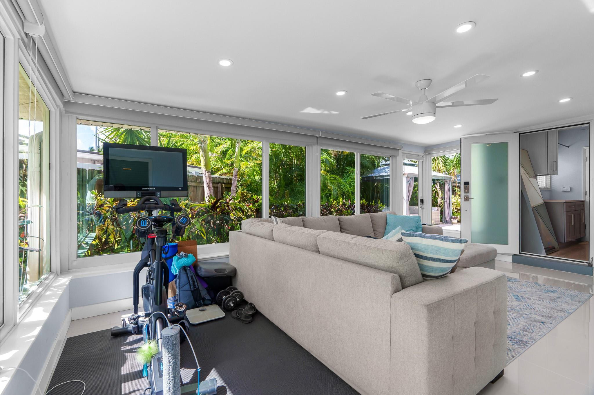 558 NE 28th Street