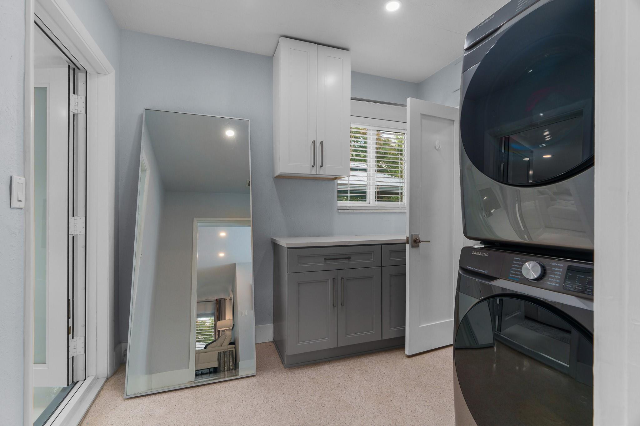 558 NE 28th Street