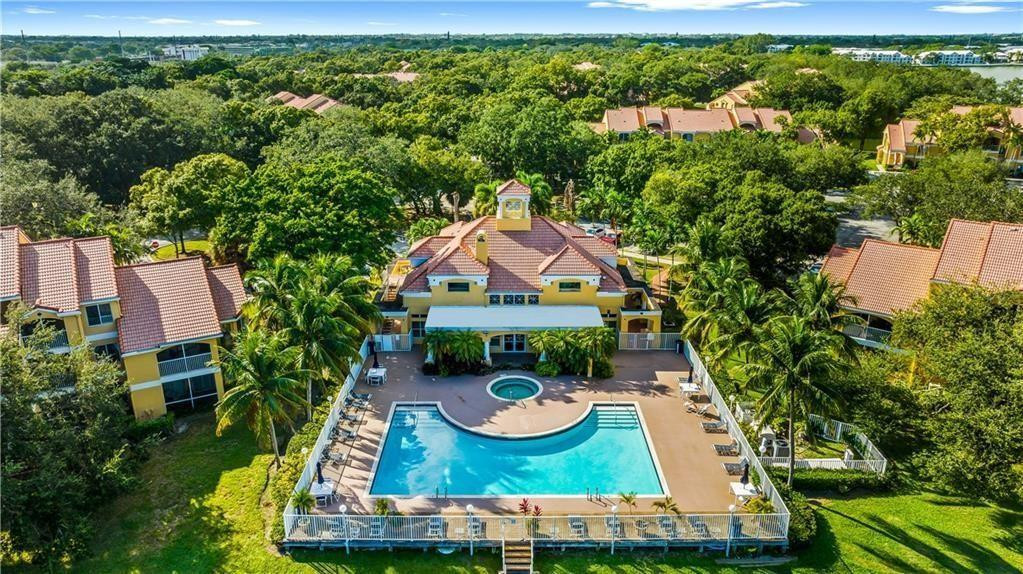 2351 NW 33rd Street 513