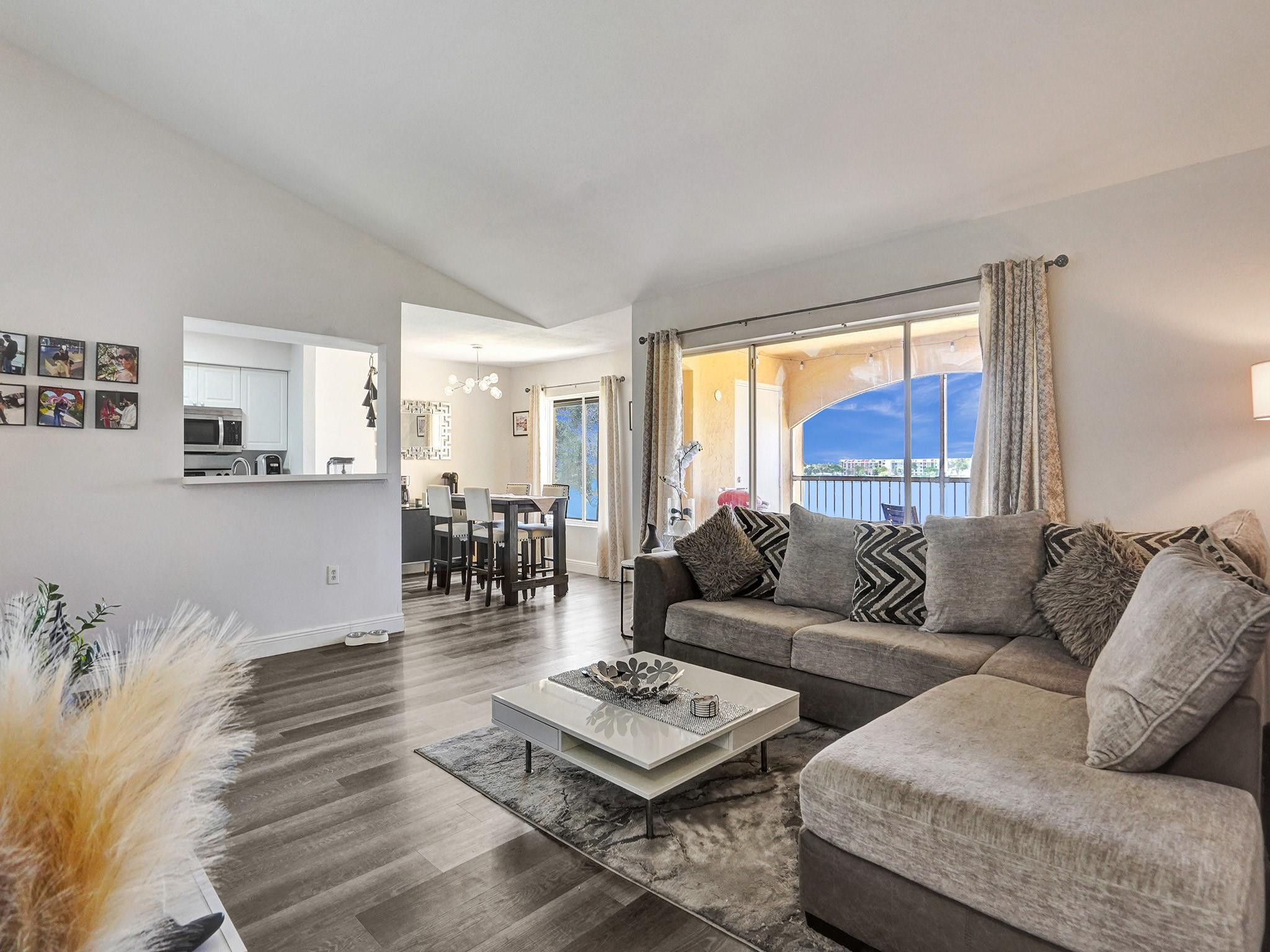 2351 NW 33rd Street 513