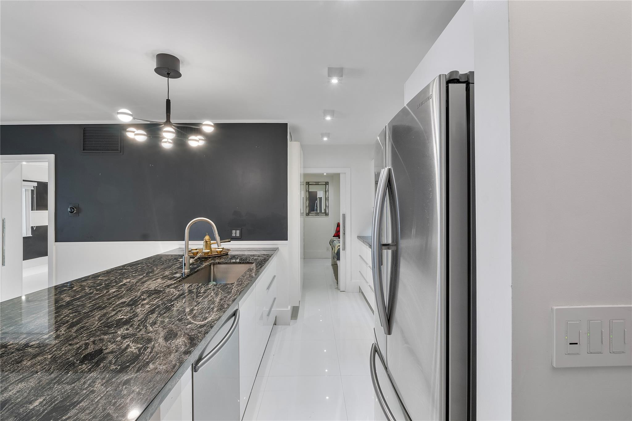 119 NE 19th Court 114G