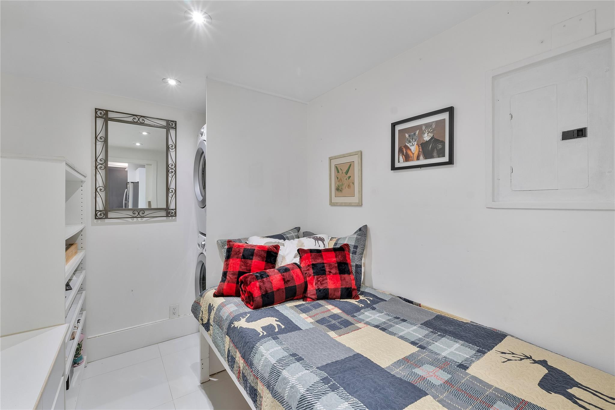 119 NE 19th Court 114G