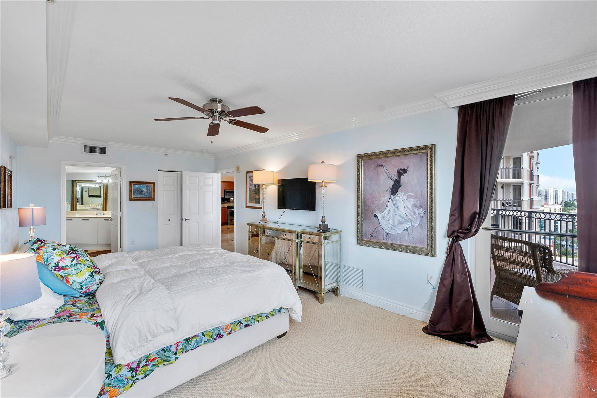 2001 N Ocean Boulevard 1405