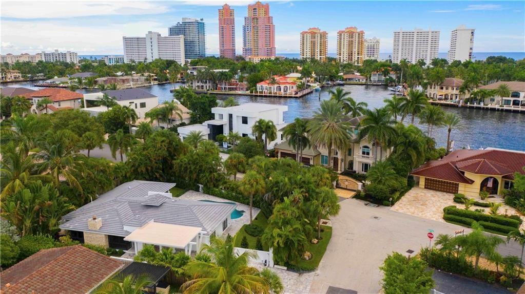 2201 Intracoastal Drive