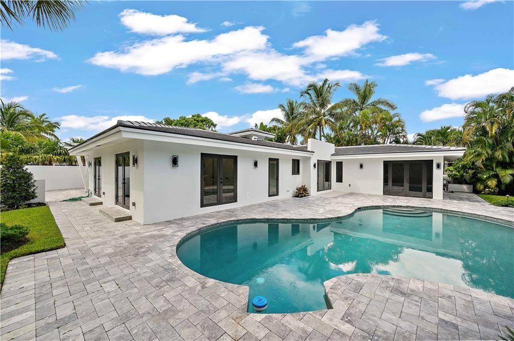 2201 Intracoastal Drive