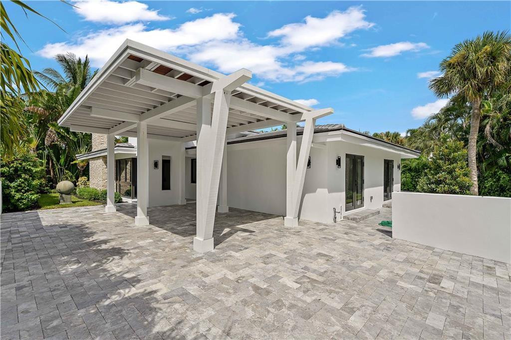 2201 Intracoastal Drive