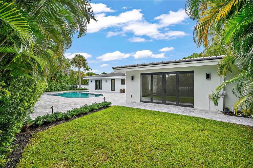 2201 Intracoastal Drive