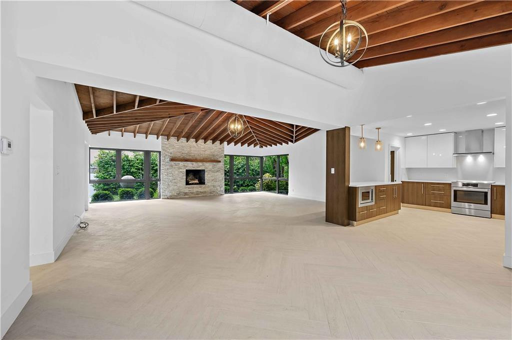 2201 Intracoastal Drive