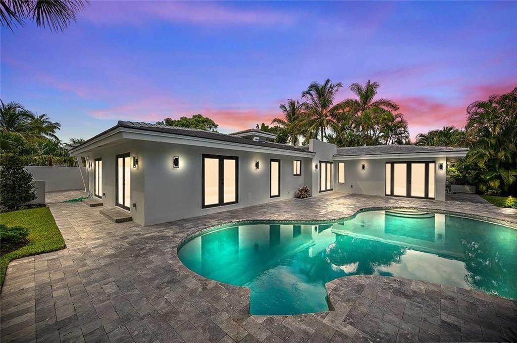 2201 Intracoastal Drive