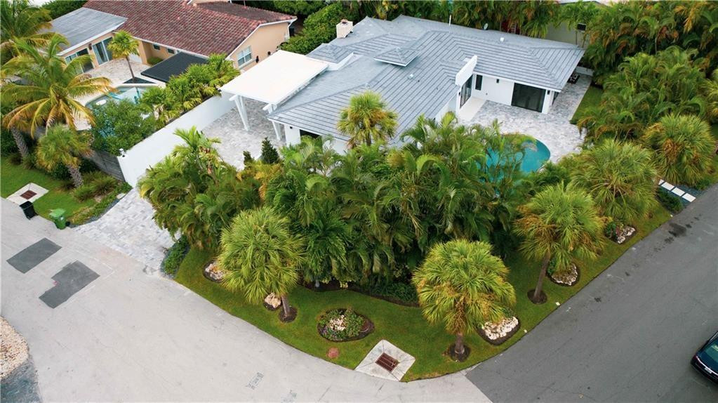 2201 Intracoastal Drive