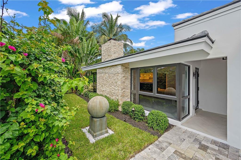 2201 Intracoastal Drive