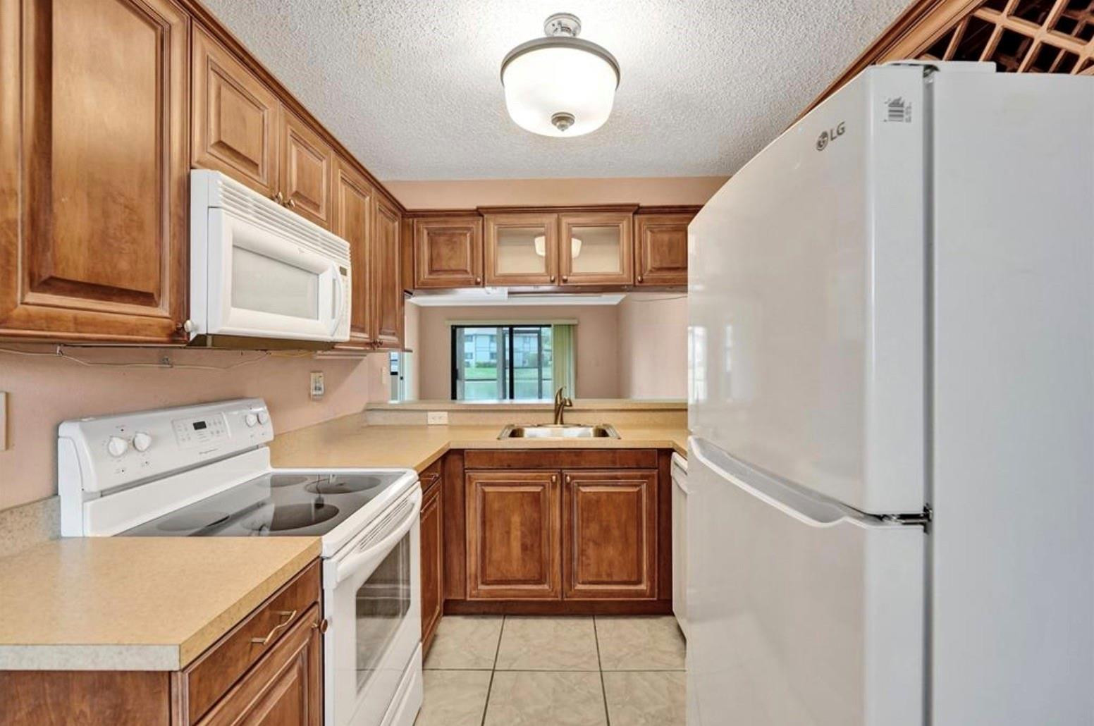 9573 W Mcnab Road 109