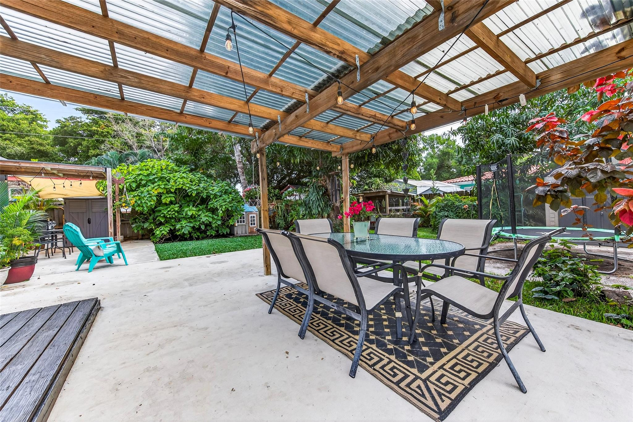 270 NE 42nd Court