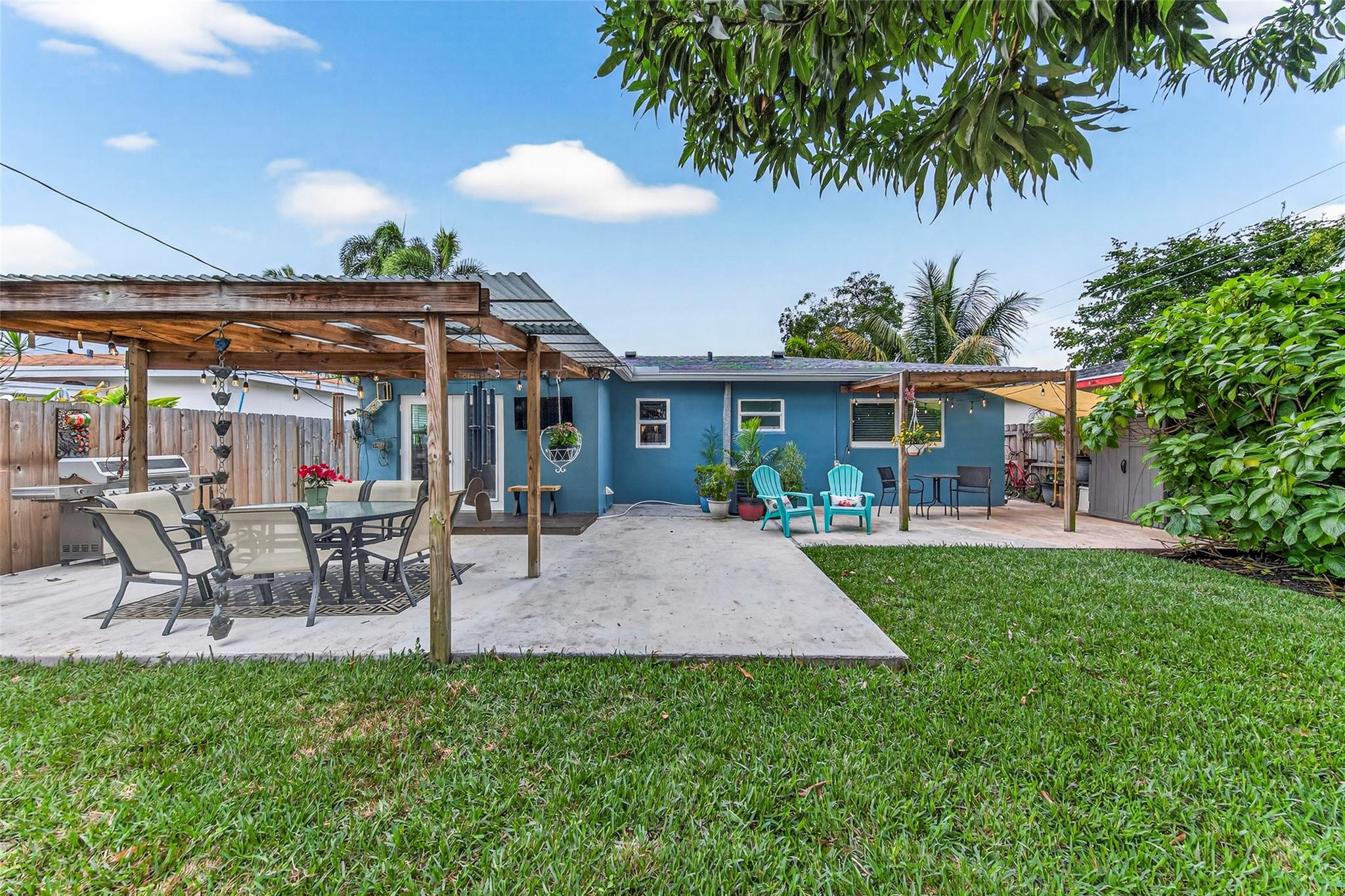 270 NE 42nd Court