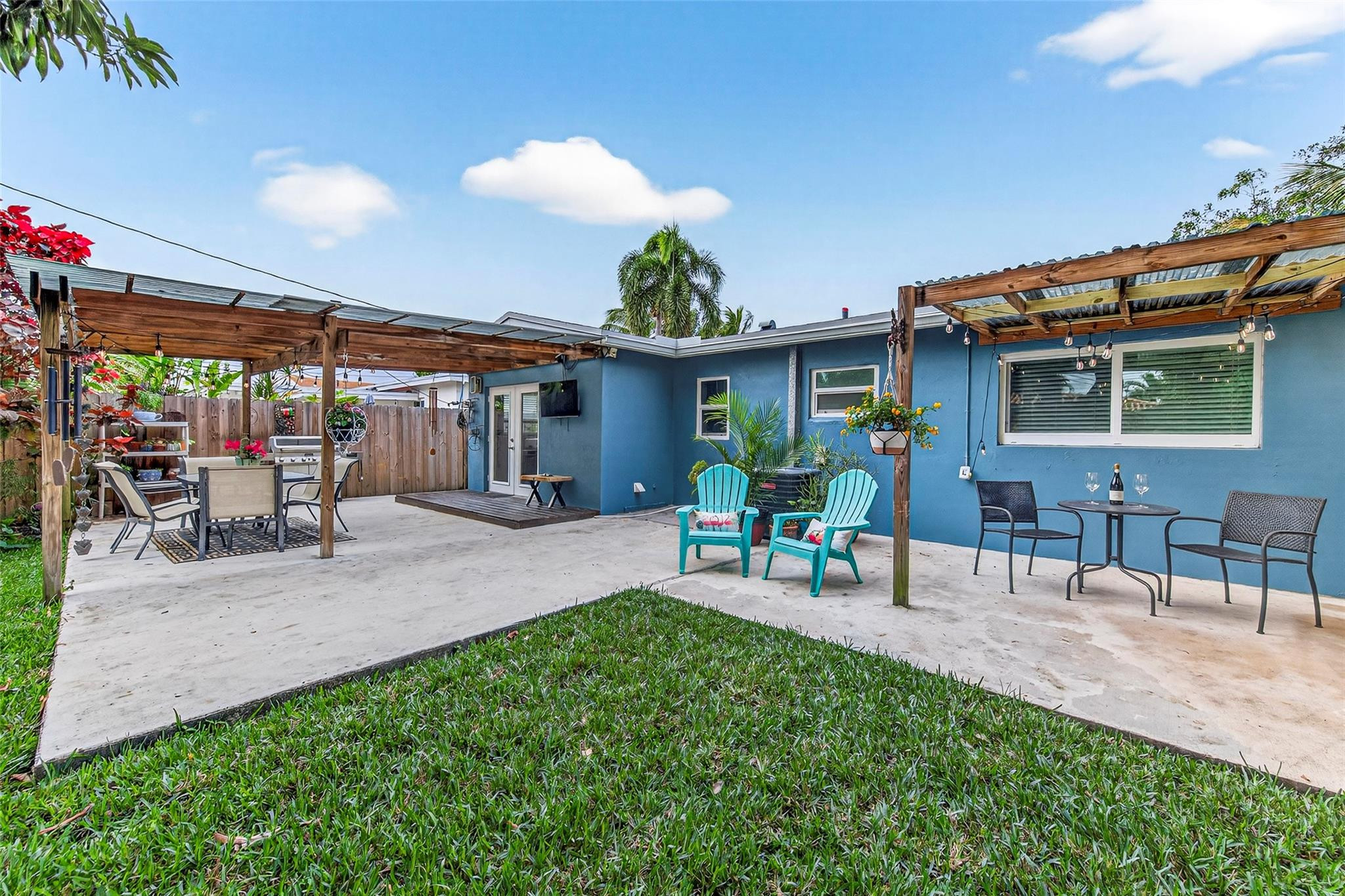 270 NE 42nd Court