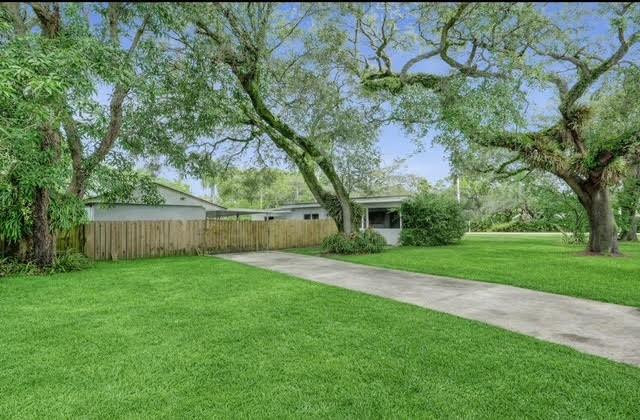 1571 Riverland Road