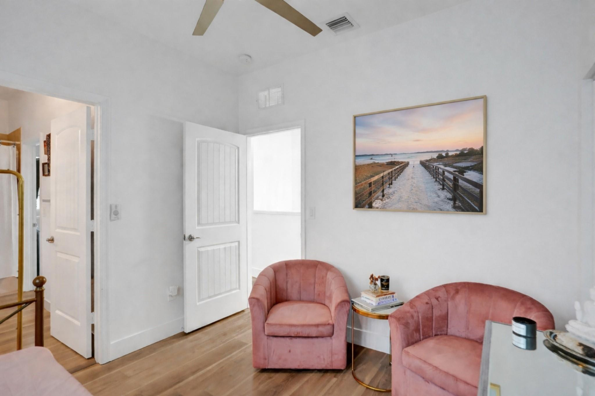 4234 N Dixie Highway 125