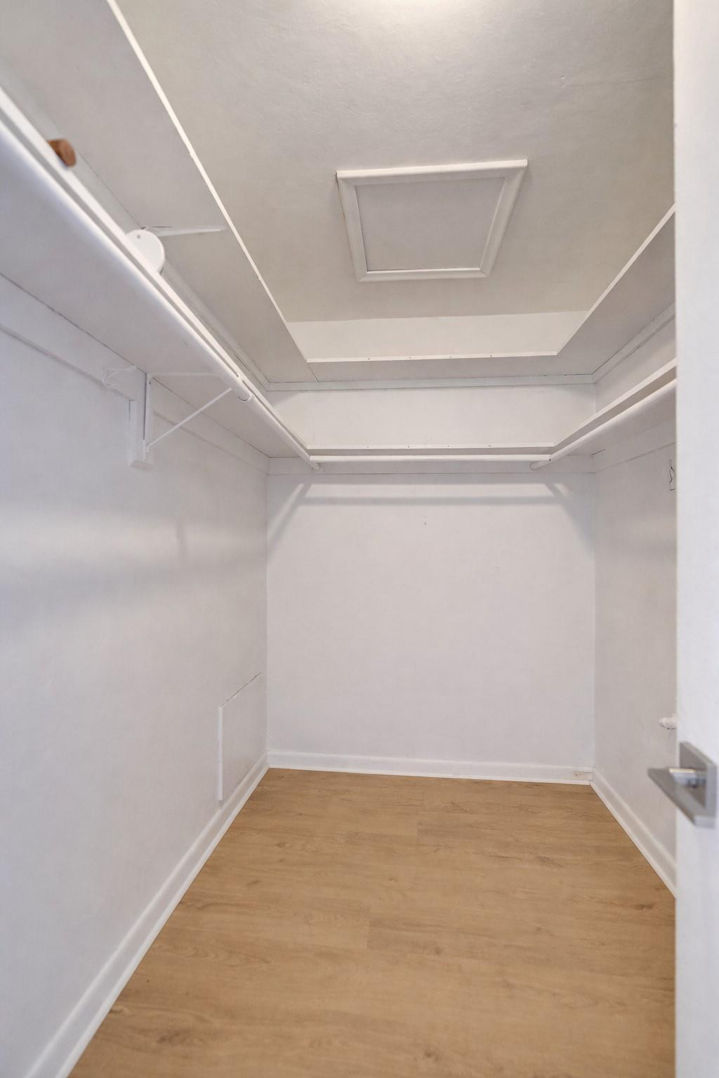 3220 NE 10th Street 13