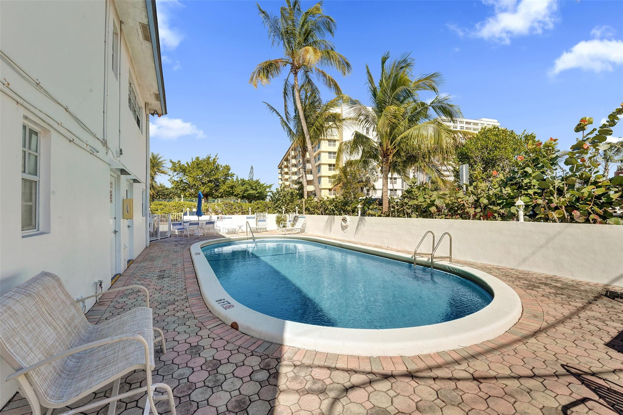 3220 NE 10th Street 13