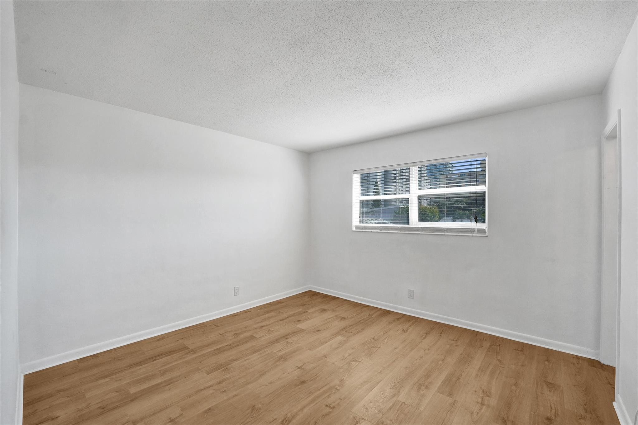 3220 NE 10th Street 13