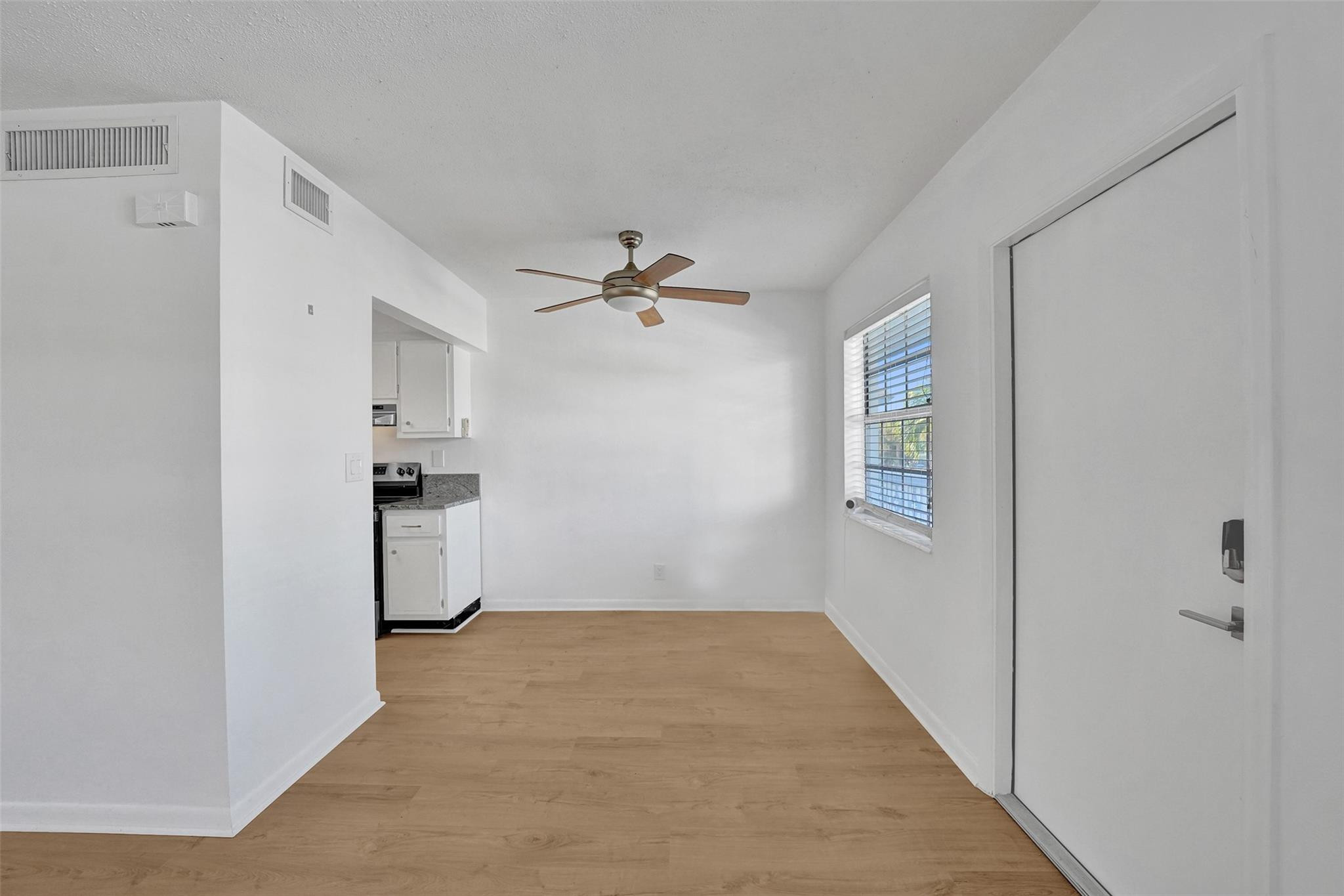 3220 NE 10th Street 13