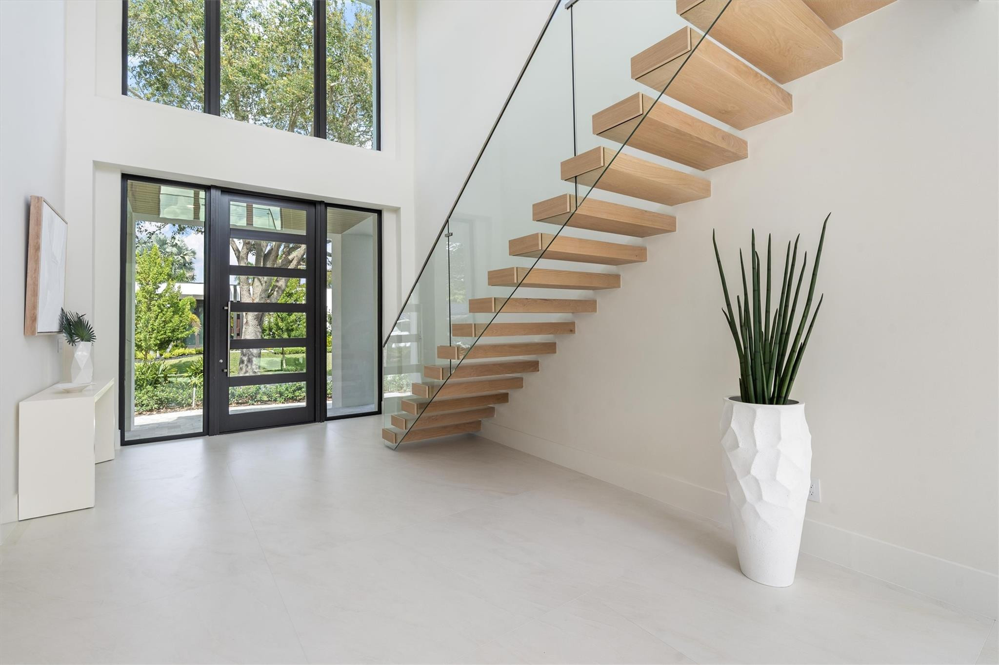 2732 NE 29th Court