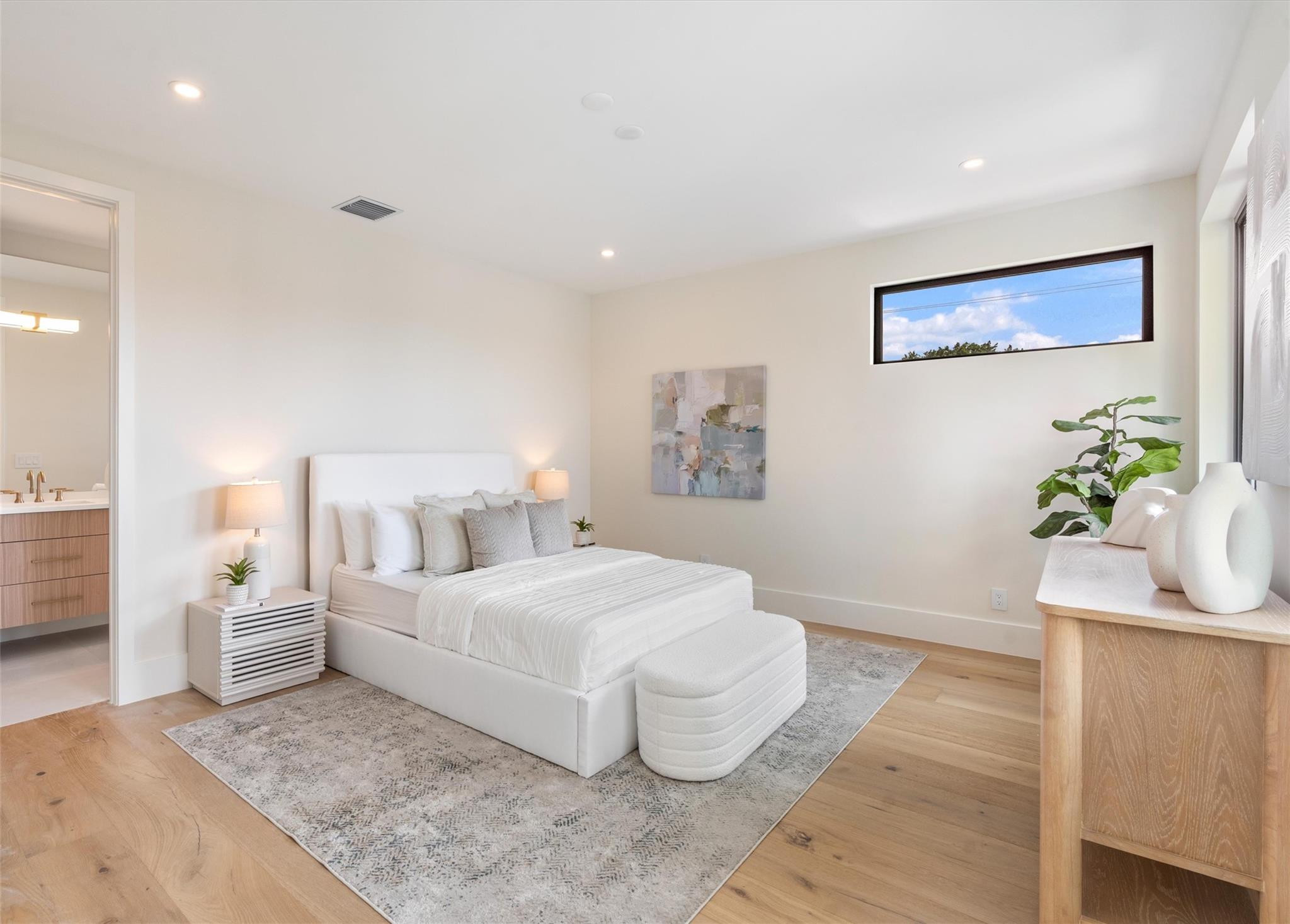 2732 NE 29th Court