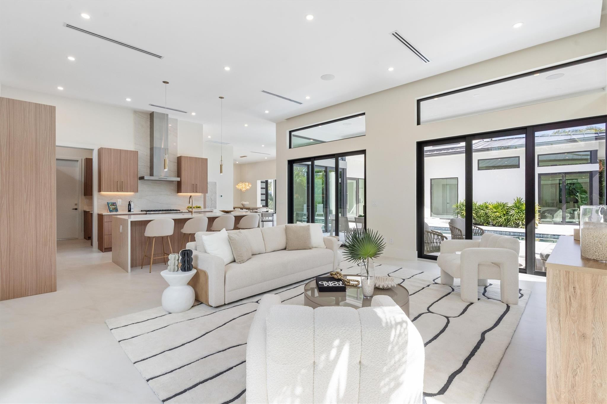 2732 NE 29th Court