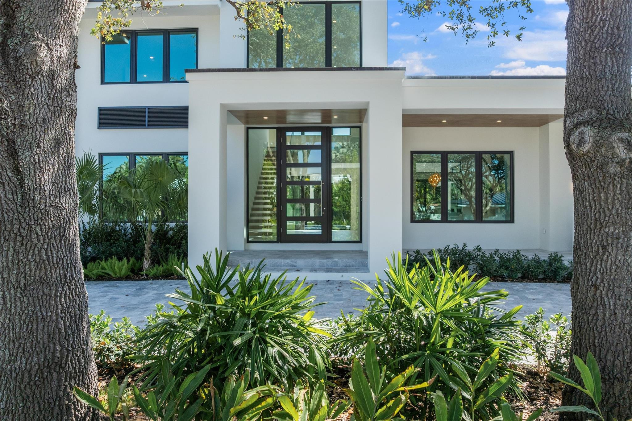 2732 NE 29th Court