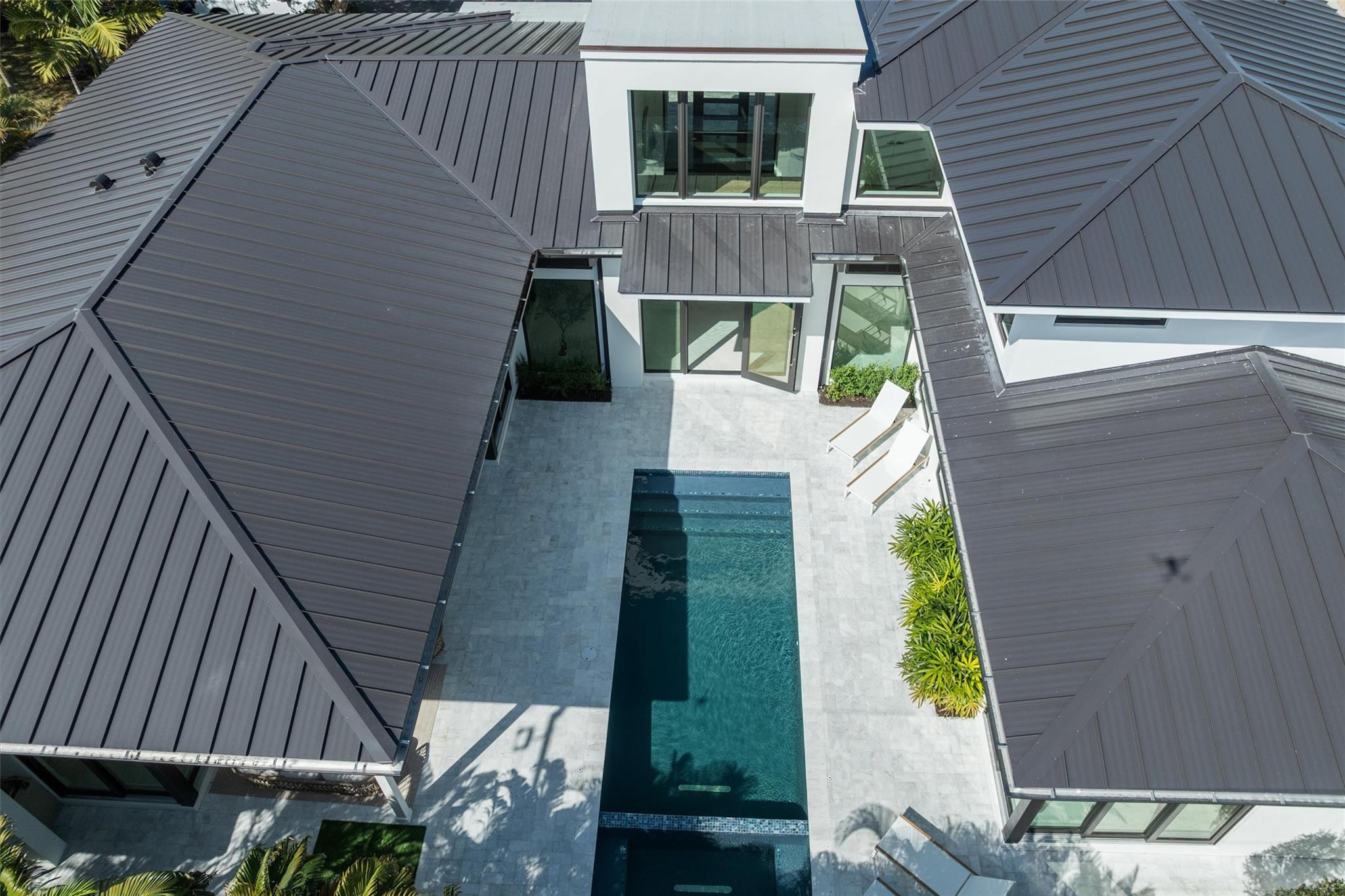 2732 NE 29th Court