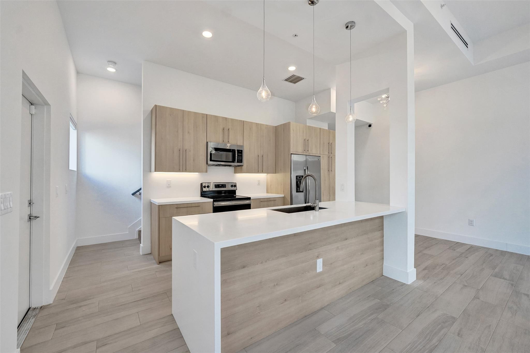 4369 NW 9th Street
