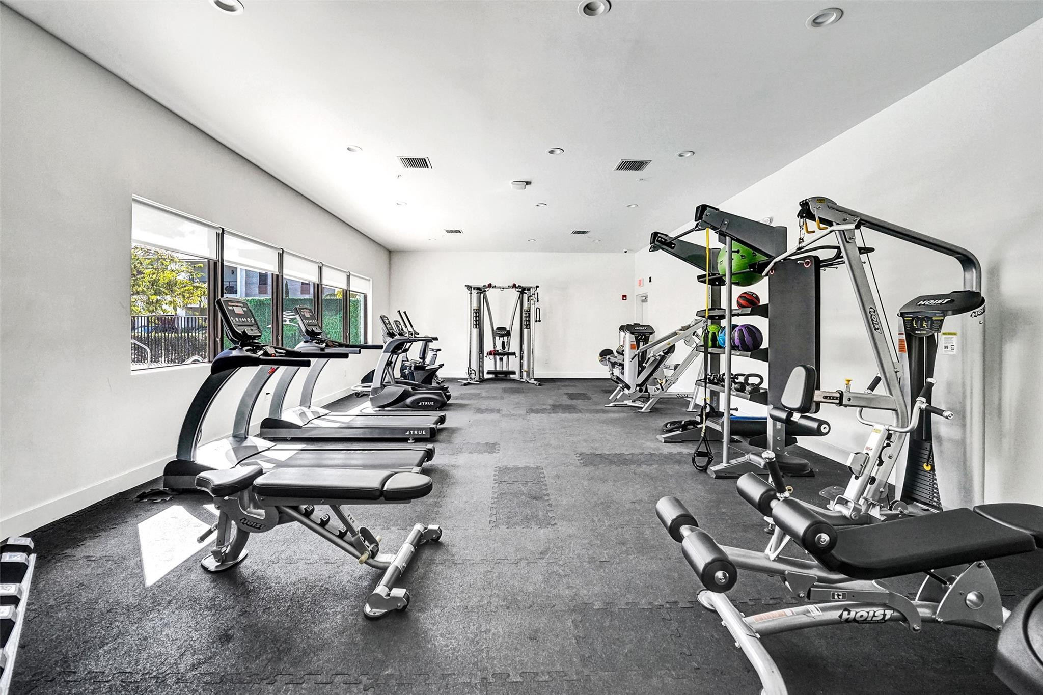 4369 NW 9th Street