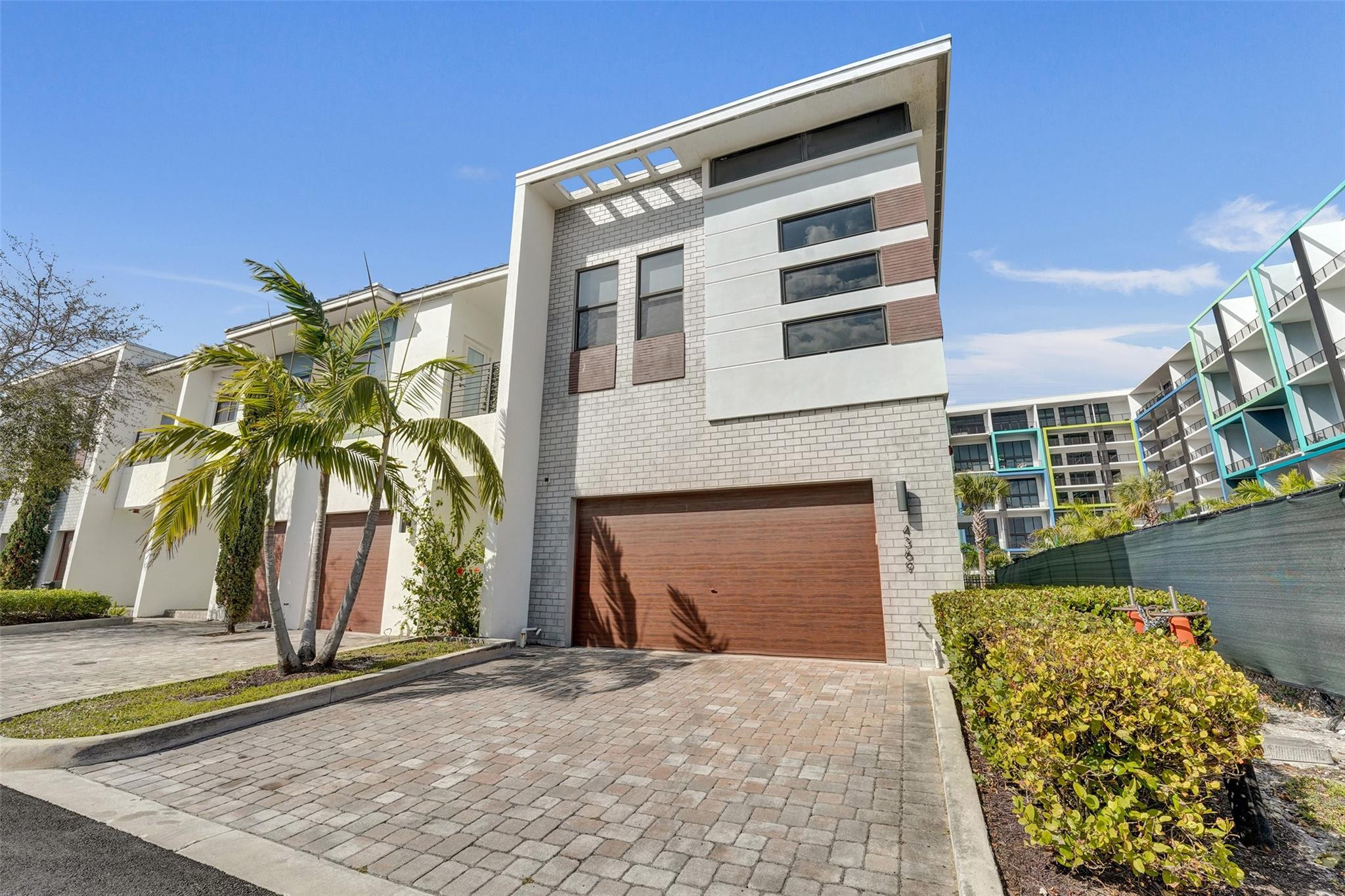 4369 NW 9th Street