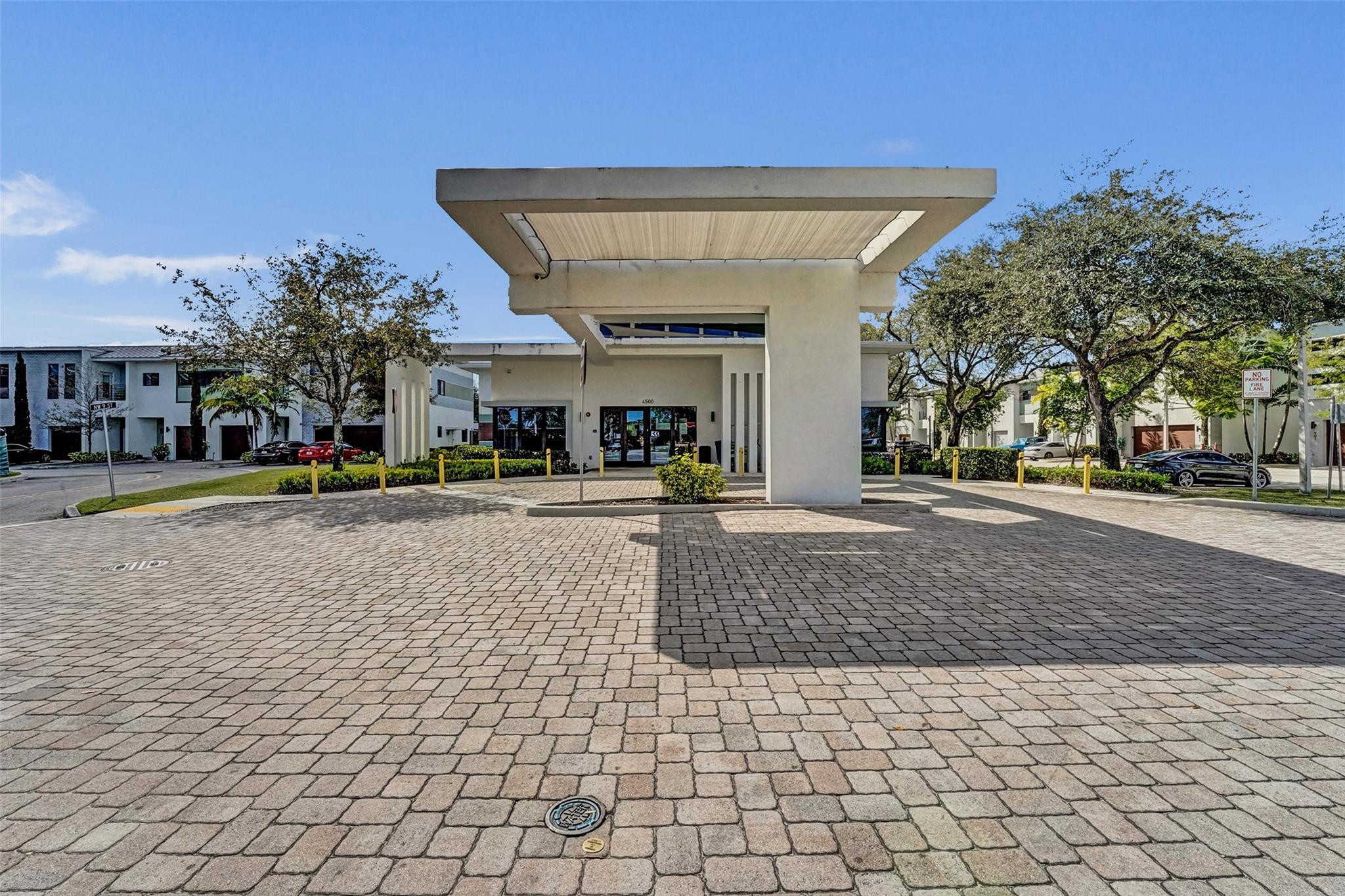 4369 NW 9th Street