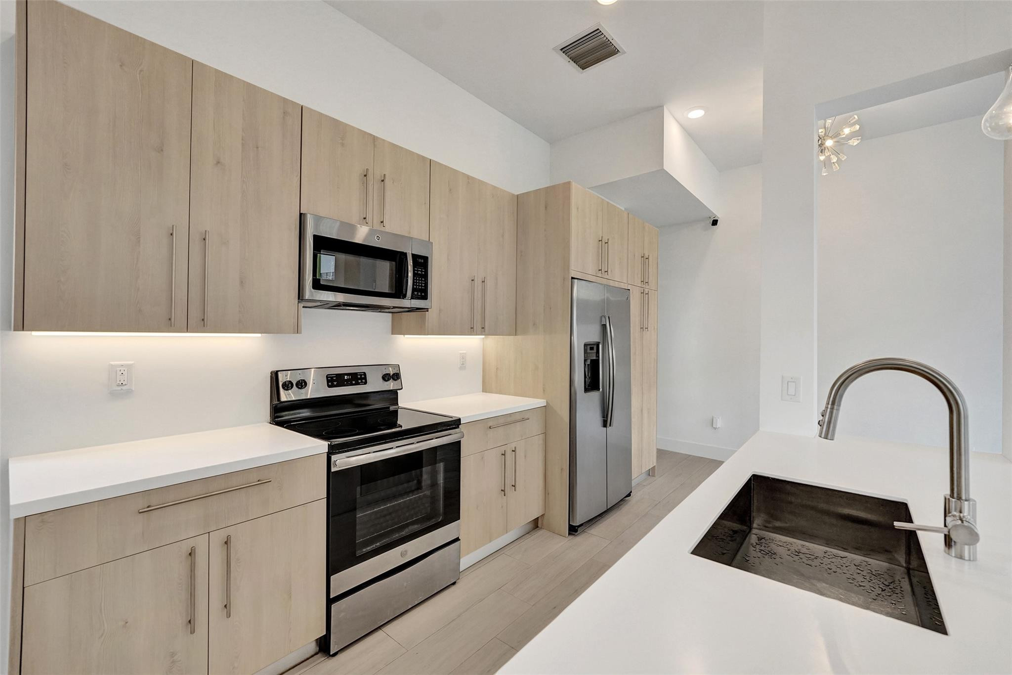 4369 NW 9th Street
