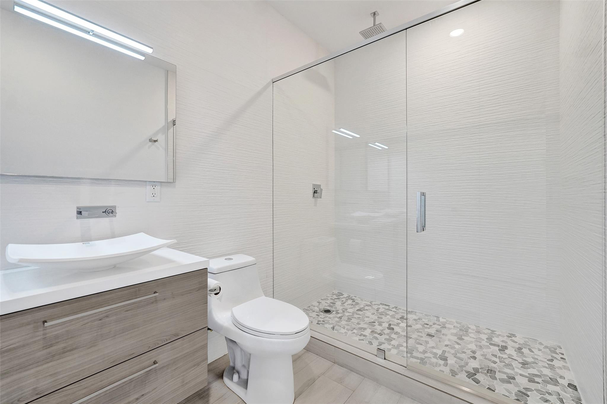 4369 NW 9th Street