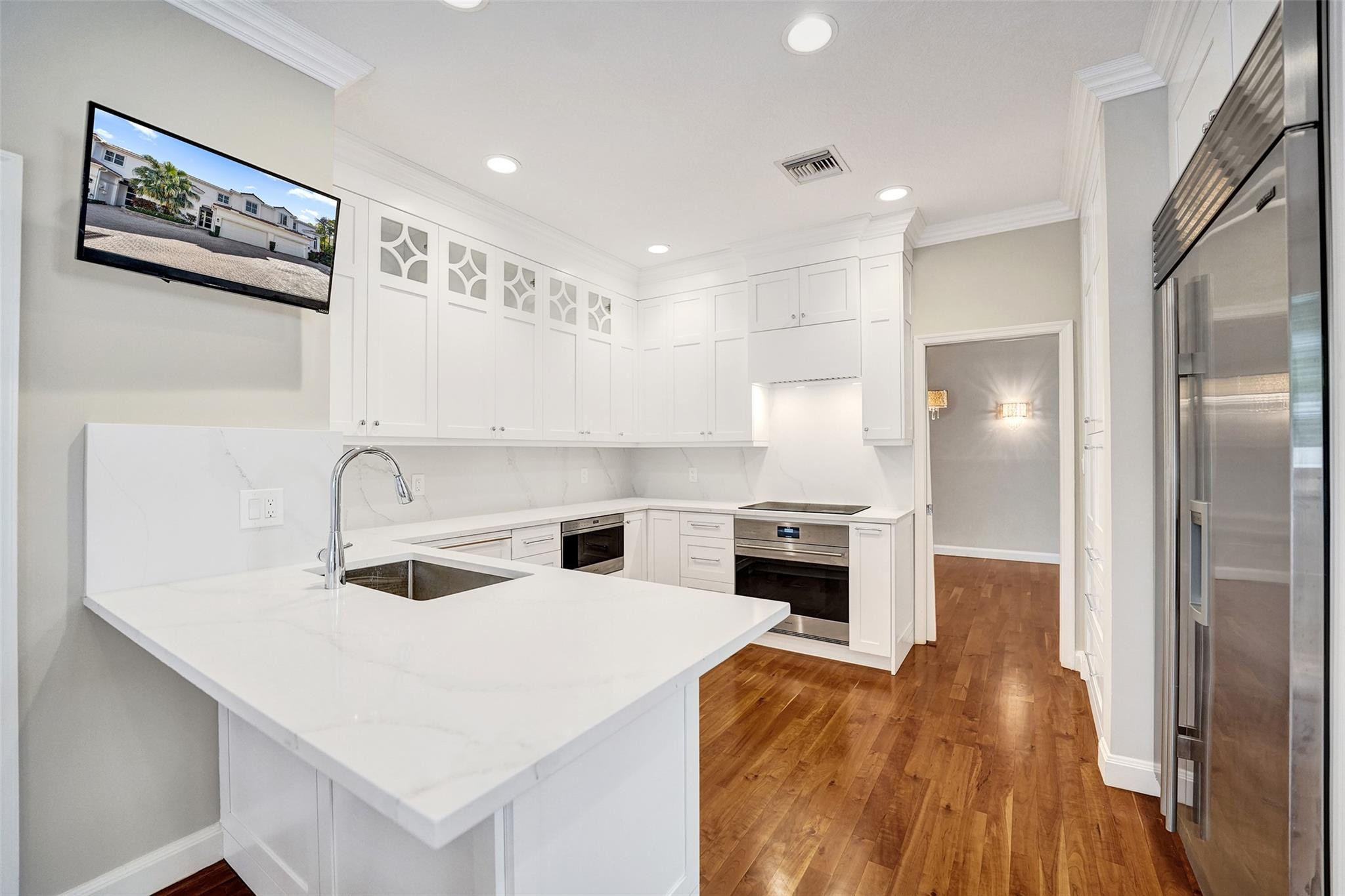 1610 NE 1st Street 9