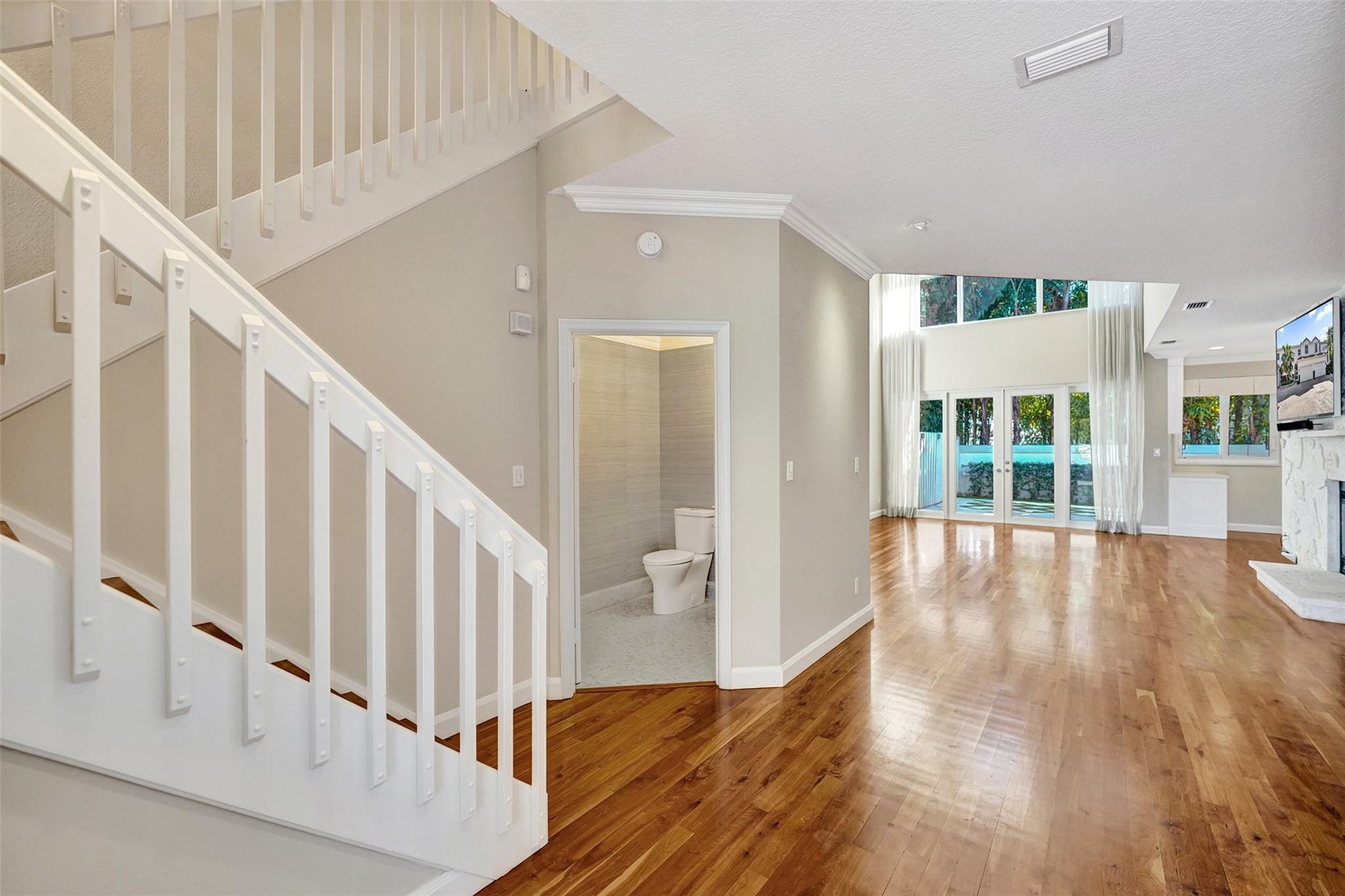 1610 NE 1st Street 9