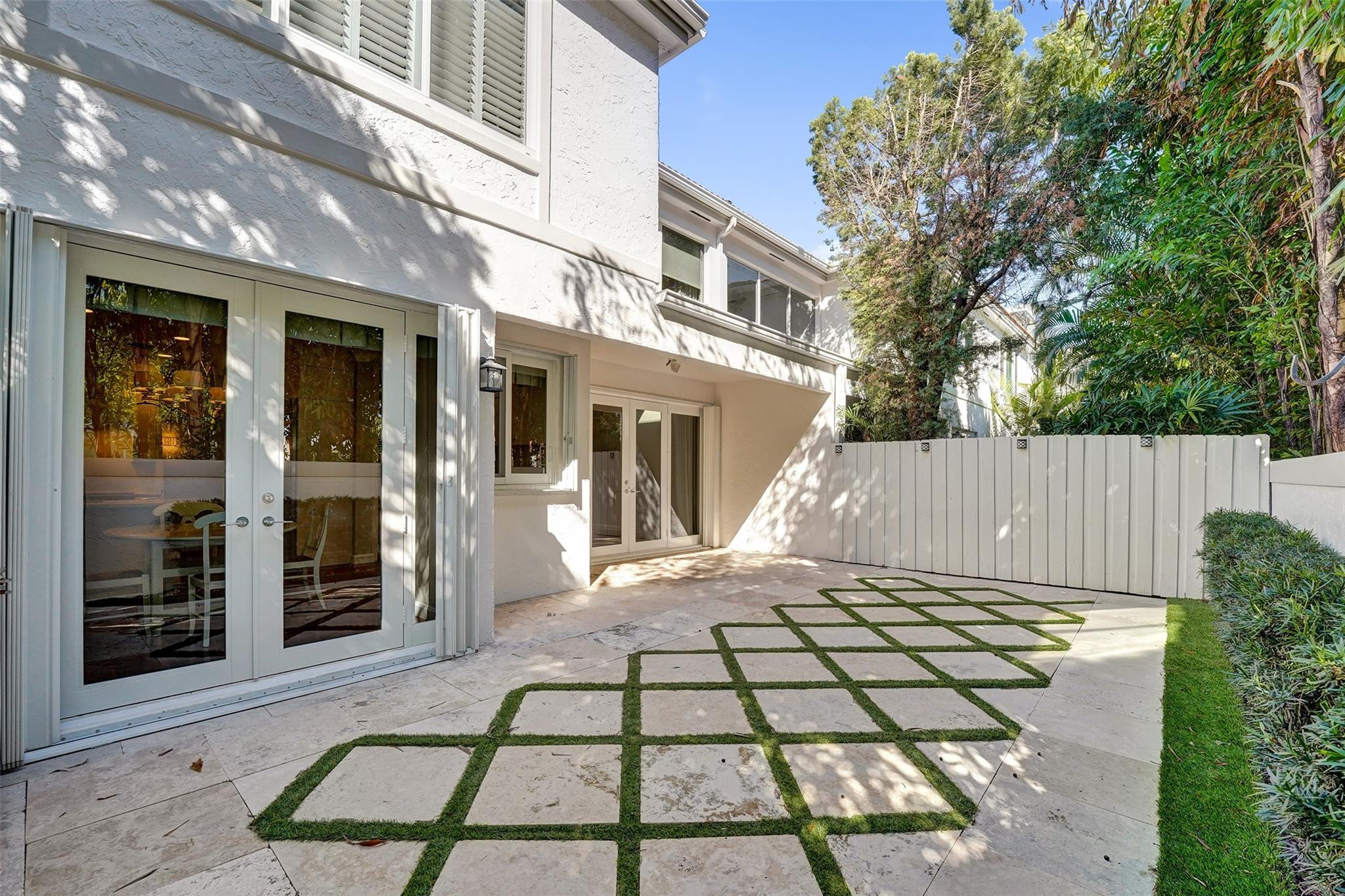 1610 NE 1st Street 9