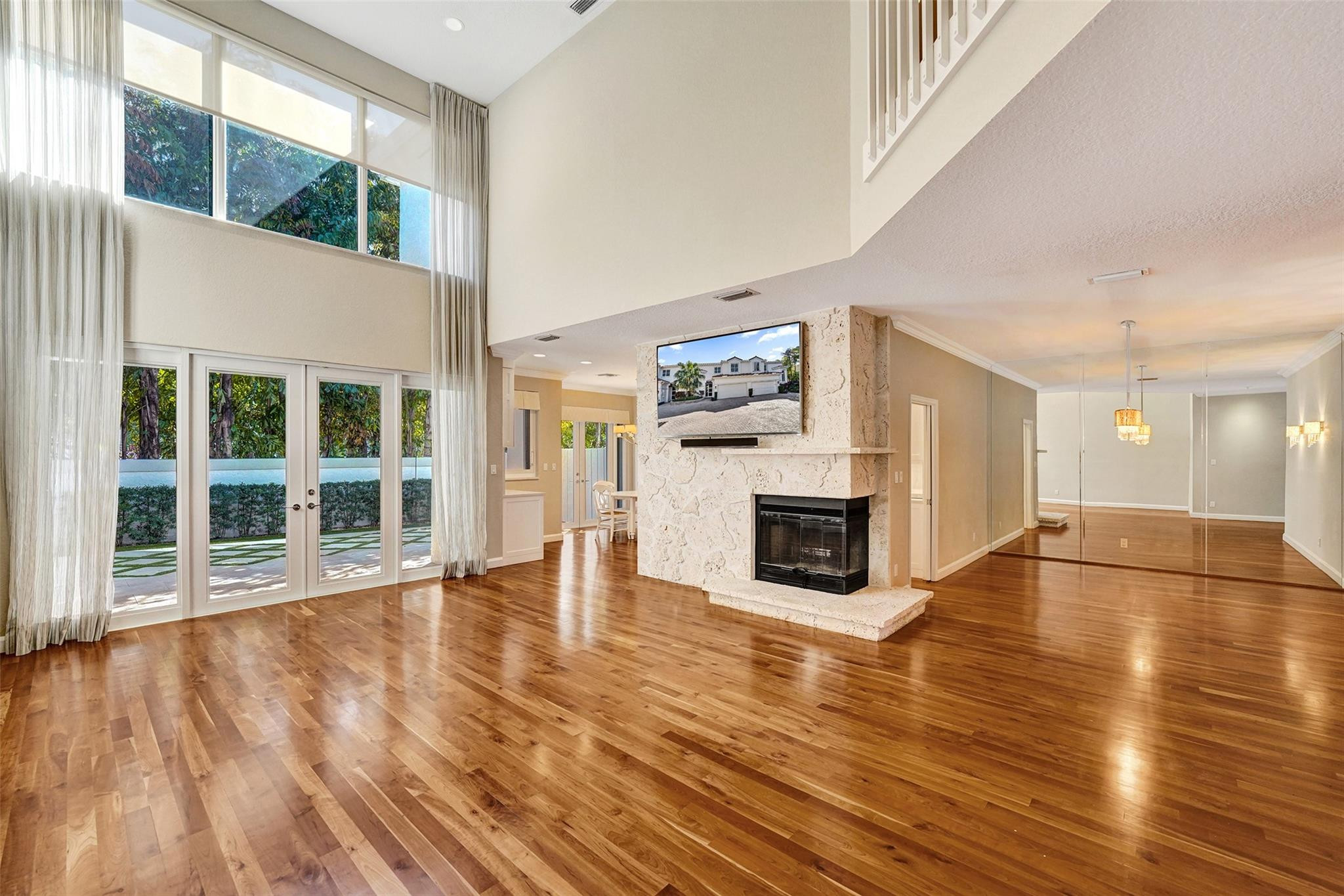 1610 NE 1st Street 9