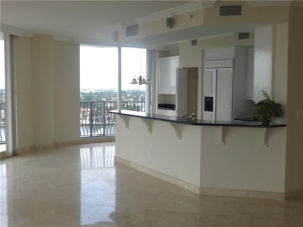 100 S Birch Road 1106-b