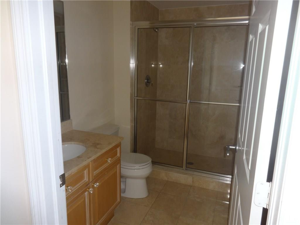 100 S Birch Road 1106-b