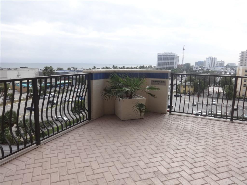 100 S Birch Road 1106-b