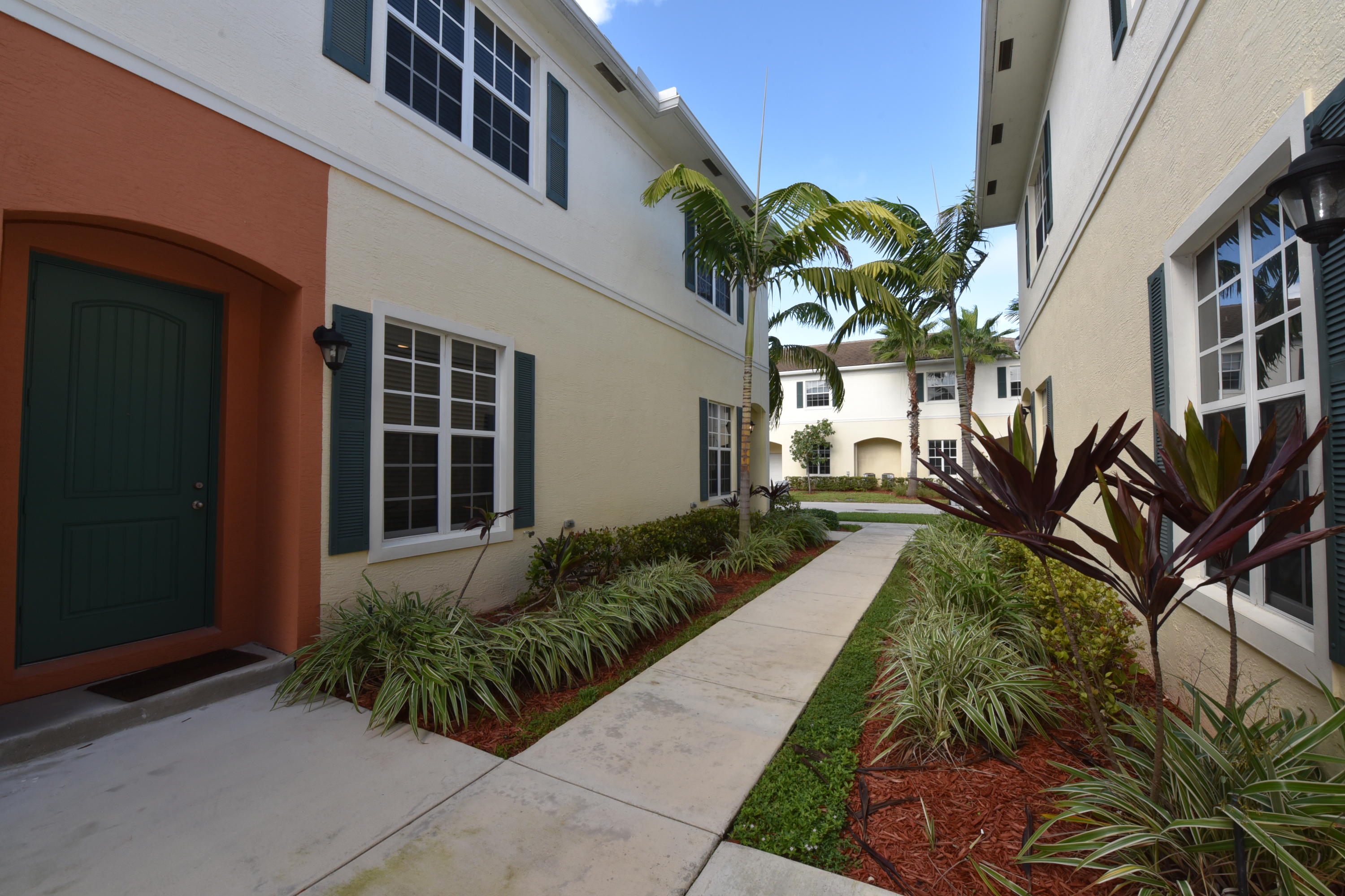 709 SW 2nd Terrace