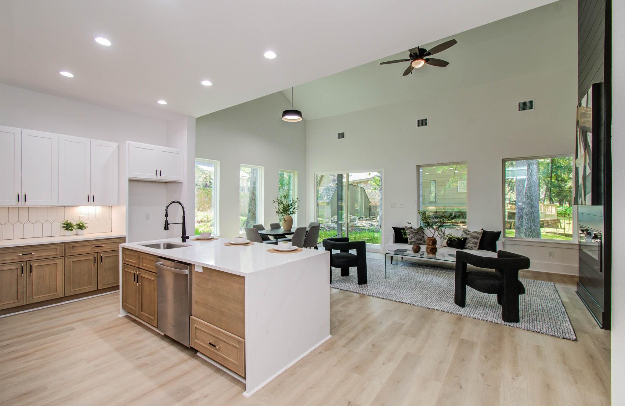 1802 Rollingwood Drive